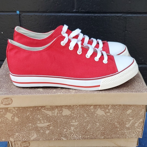 Cheap Monday, Red Chuck Taylor style sneakers - Picture 4 of 6